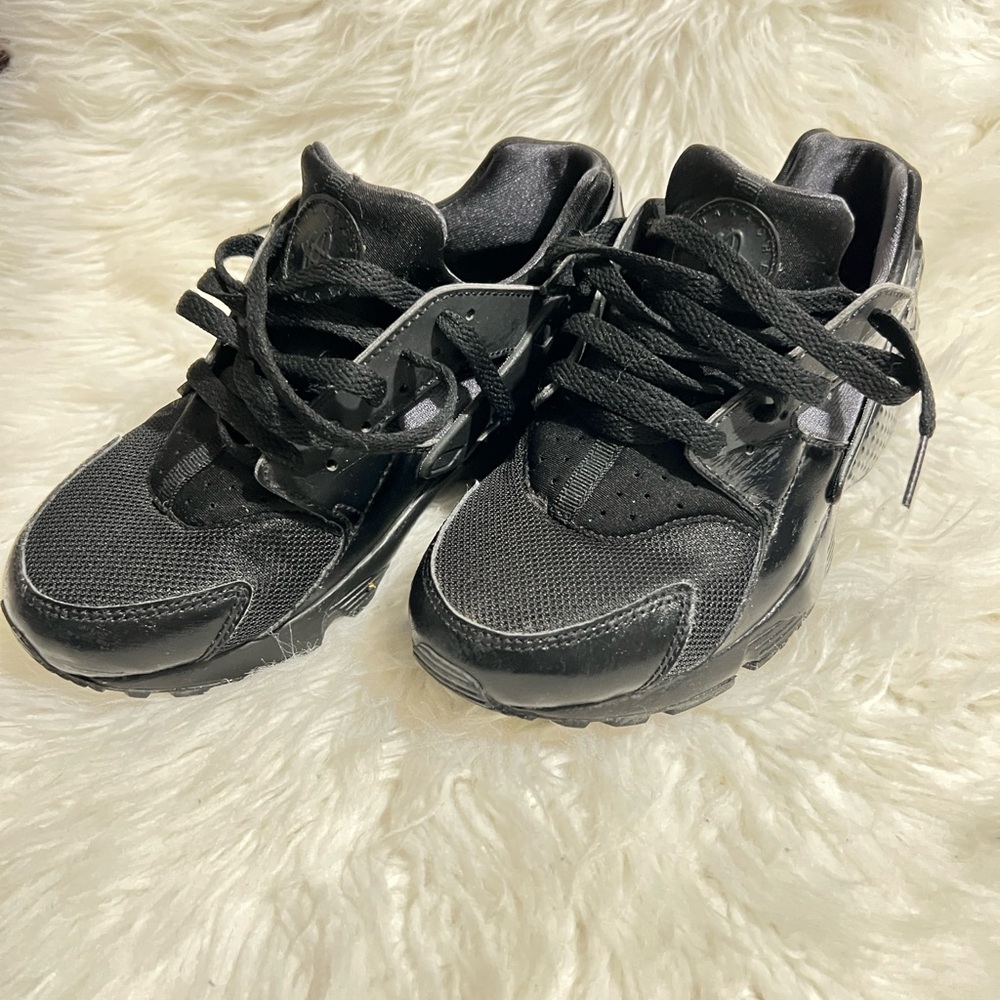 Kids Black Sneakers